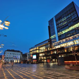 Sarajevsko veče ispred BBI Centra