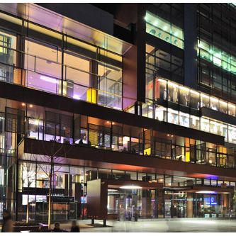 Velika praznična sniženja i iznenađenja u BBI Centru