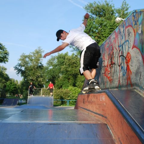 Sutra skateboarding i rollerblading na Trgu ispred BBI Centra