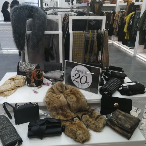 P....S.... fashion u BBI Centru