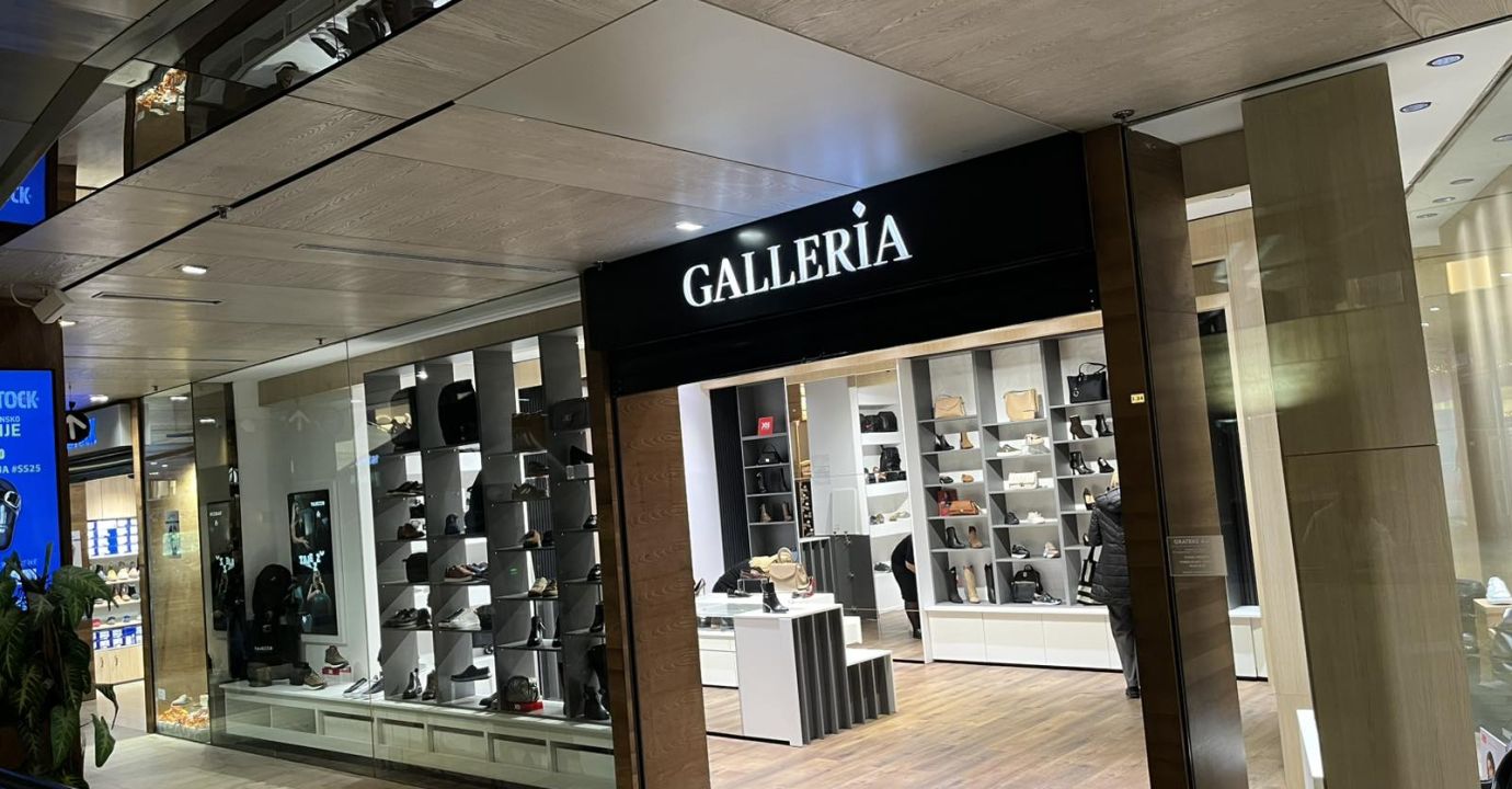1760613574-galleria1.jpg